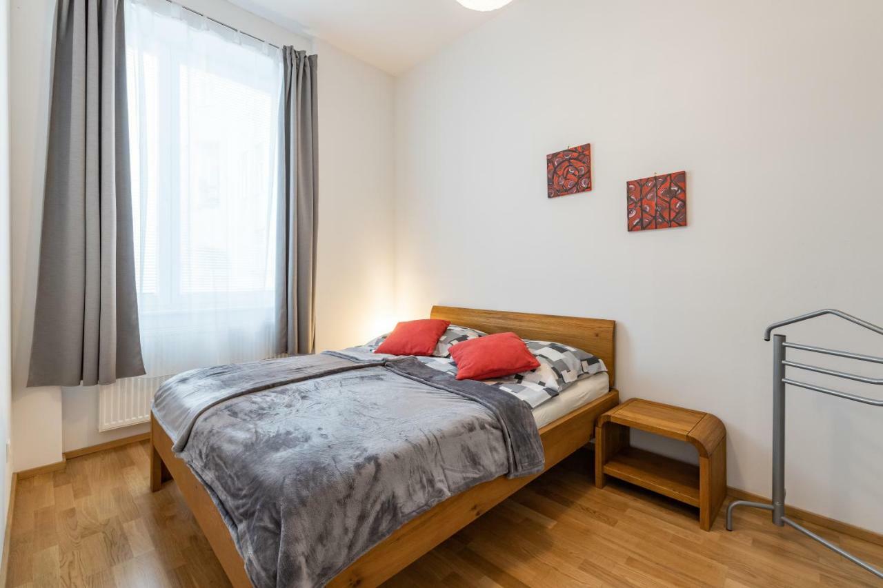 Modern Vienna Apartment Exterior photo