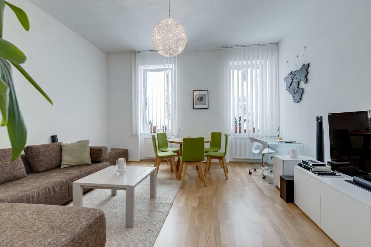 Modern Vienna Apartment Exterior photo